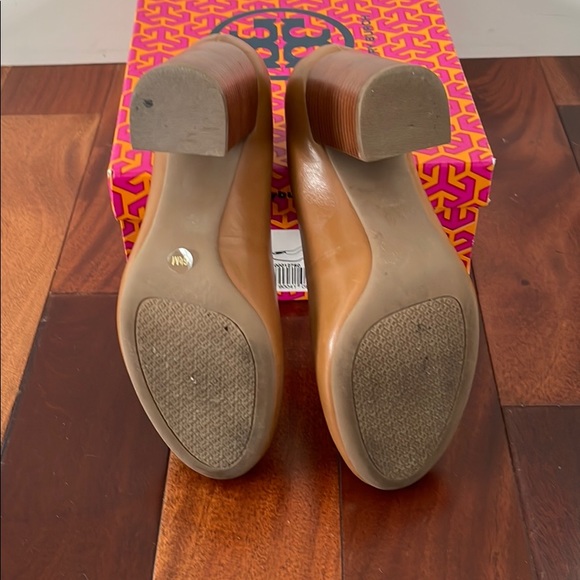 Tory Burch Tan Heels- EUC - Picture 4 of 6